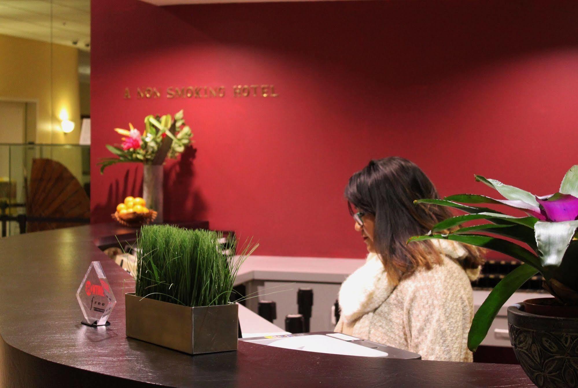 Totem Lake Hotel Kirkland Εξωτερικό φωτογραφία