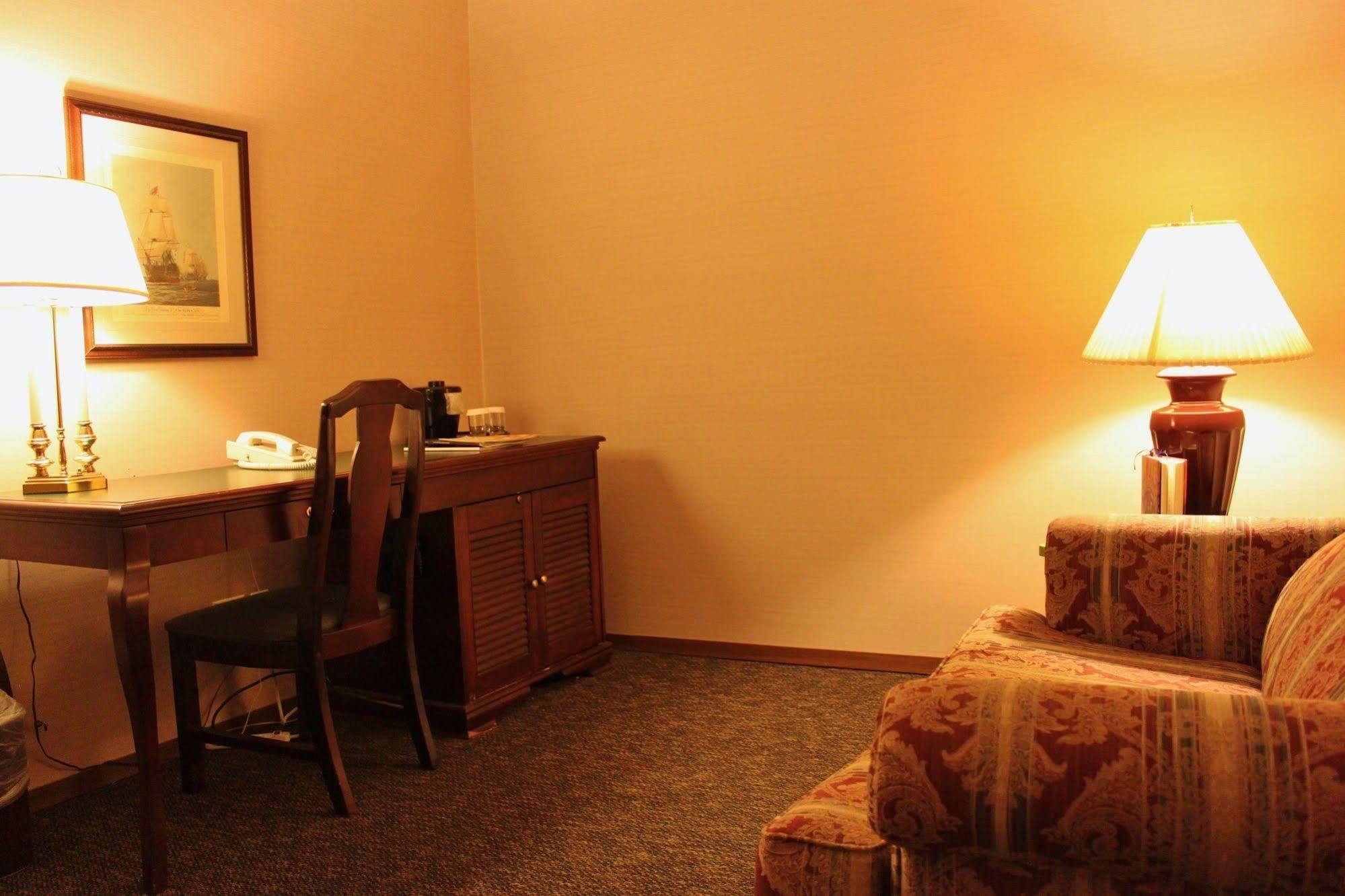 Totem Lake Hotel Kirkland Εξωτερικό φωτογραφία