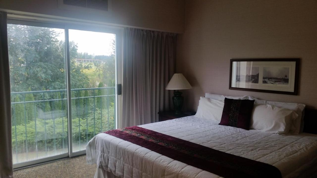 Totem Lake Hotel Kirkland Εξωτερικό φωτογραφία
