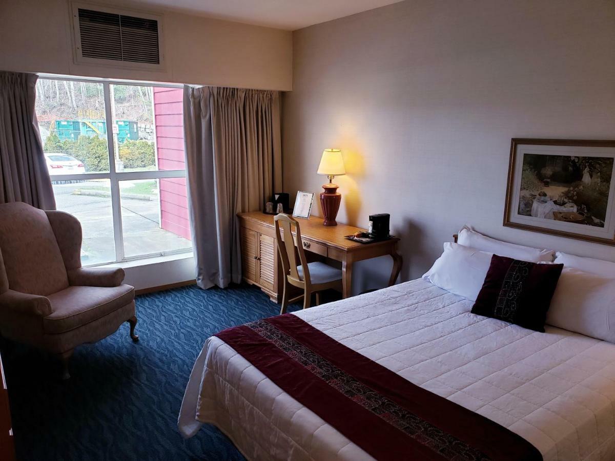 Totem Lake Hotel Kirkland Εξωτερικό φωτογραφία
