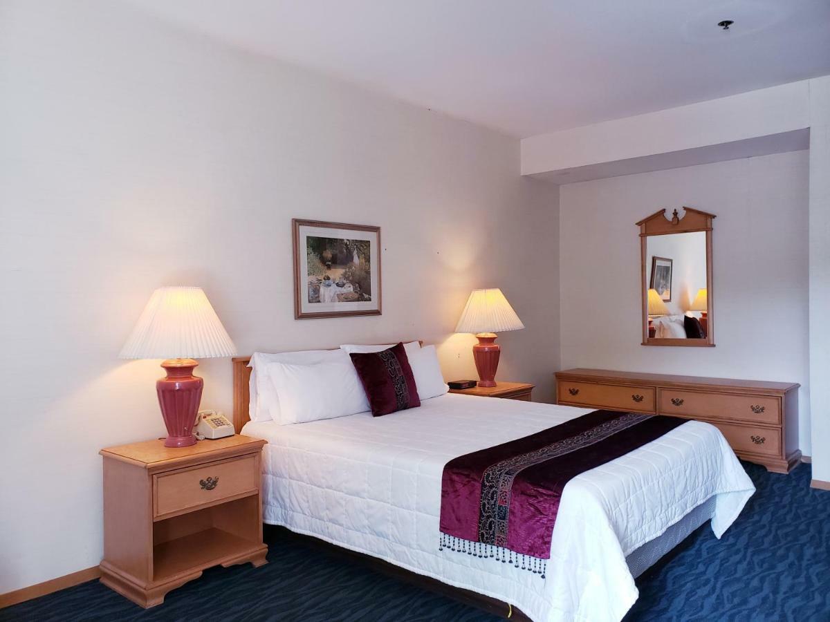 Totem Lake Hotel Kirkland Εξωτερικό φωτογραφία